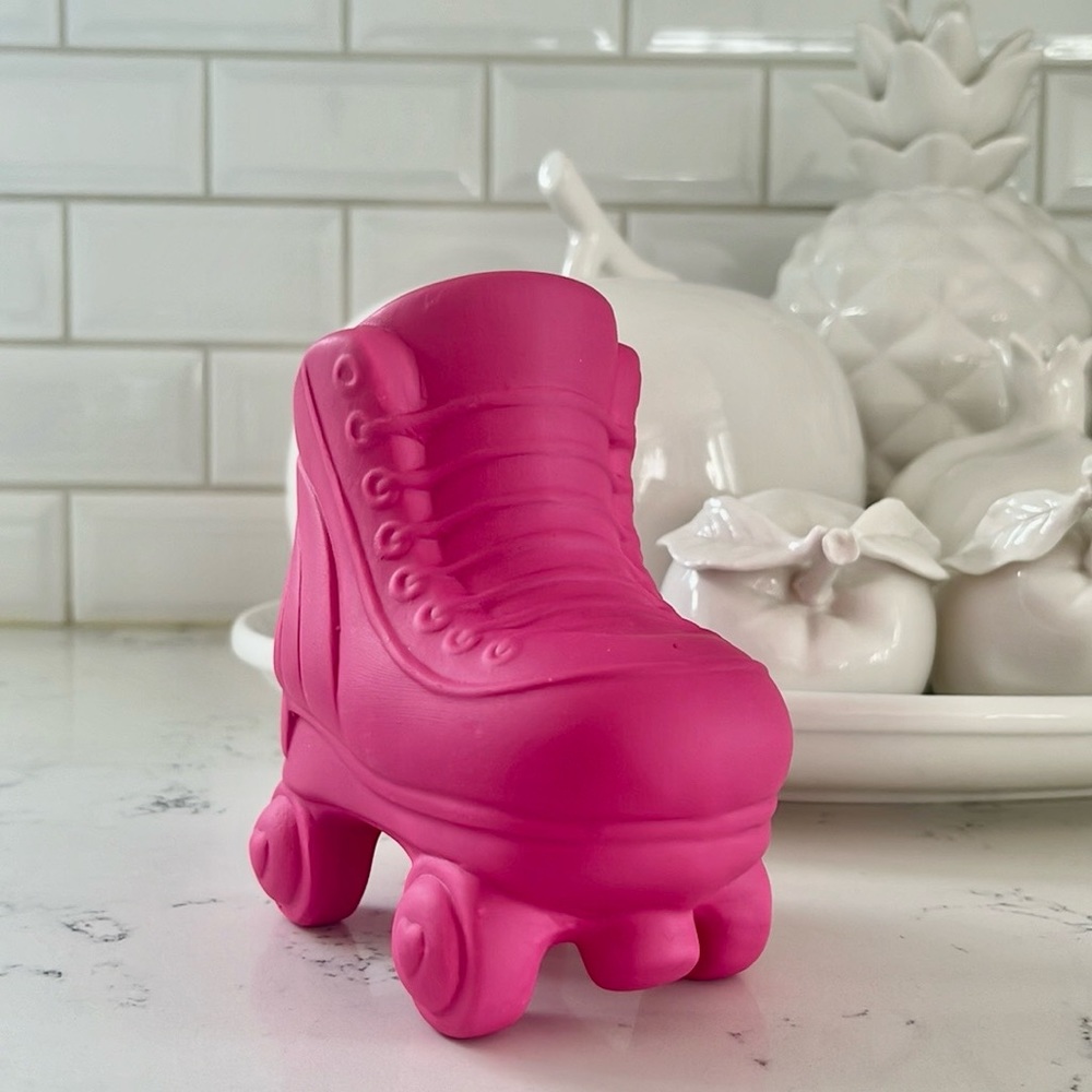 Target Bulleye’s Bright Pink Ceramic Novelty Vessel